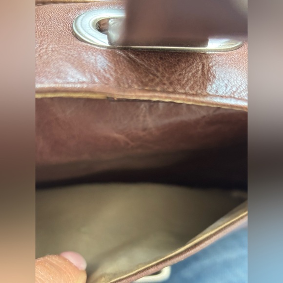 DANIER vintage crossbody leather bag! - Picture 9 of 9